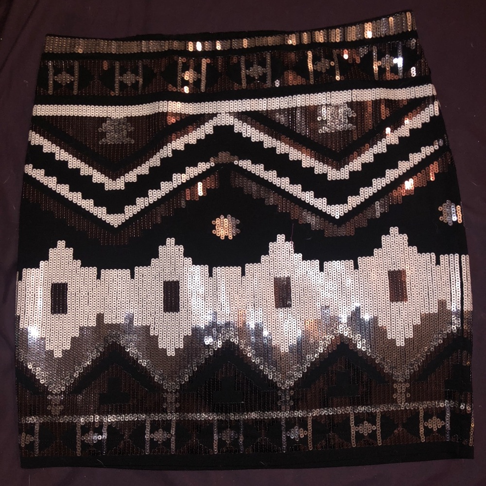 Express Sequin Skirt
